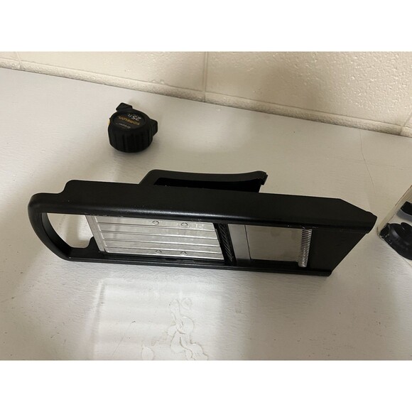 Miu Anti-Bacteria MANDOLINE Slicer - Picture 6 of 11